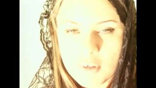 ผีของคนจับของตัวเองสมองออกมา redhaired ญิงสำส่อนกับหน้าอก whitewashed หลังจาก haedcore อนการมีเพศสัมพันธ์กับสาม fellows จะเตือนเธอเรื่องหนี้ของเธอ