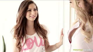 พี่เลี้ยงเด็กบริสุทธิ์ได้ threesomed