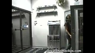 น่ารัก busty ที่รักทำให้เจ้านายที่ดีที่สุด blowjob ที่ทำงาน