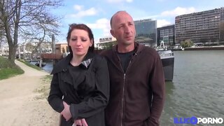 ฉันเอามันต่อหน้าสามีของฉัน