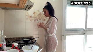 DOEGIRLS - #Florane רוססעלל #קאַרש קוש - סעקסי מילף פּאָרנסטאַר בעשאַס לאַקדאַון - האָטטעסט אויסגאבע!