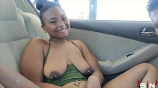 גראָב זוינע געץ פאַקט אַרויס